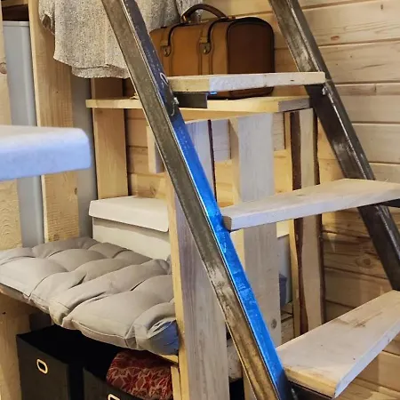 Dziko Hanka 木屋